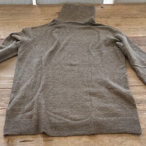H&M Brown Turtleneck Sweater